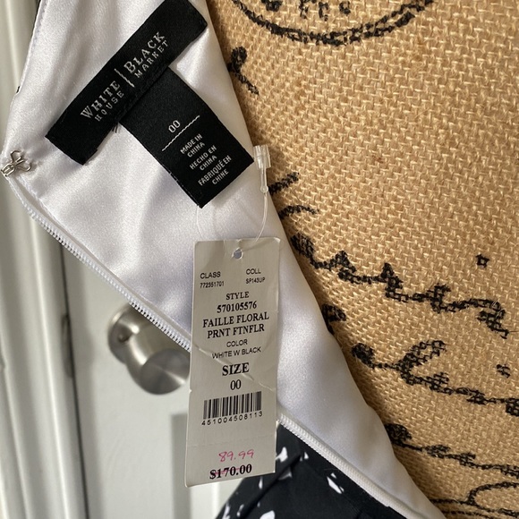 NWT WHBM Black and White Modern Floral Dress - Picture 5 of 9